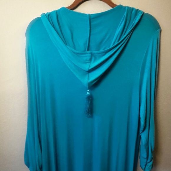 Loungewear  hooded caftan with Hamza ornament Size large - Picture 5 of 11